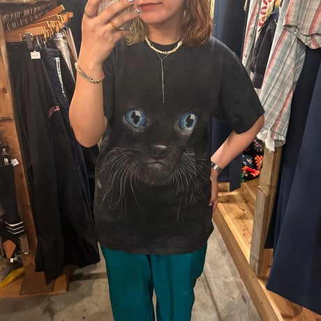 THE MOUNTAIN ネコ顔Tシャツ