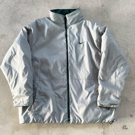 NIKE リバーシブルダウン