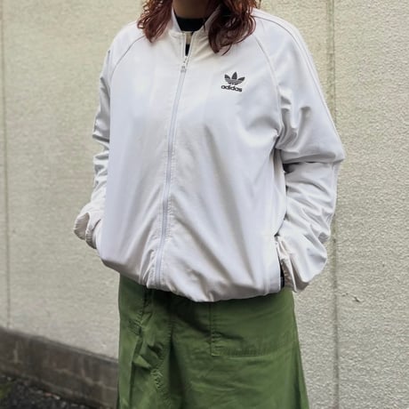 adidas トラックジャケット