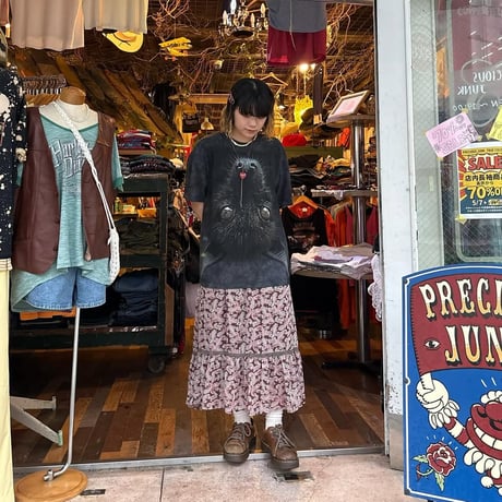THE MOUNTAIN コウモリTシャツ