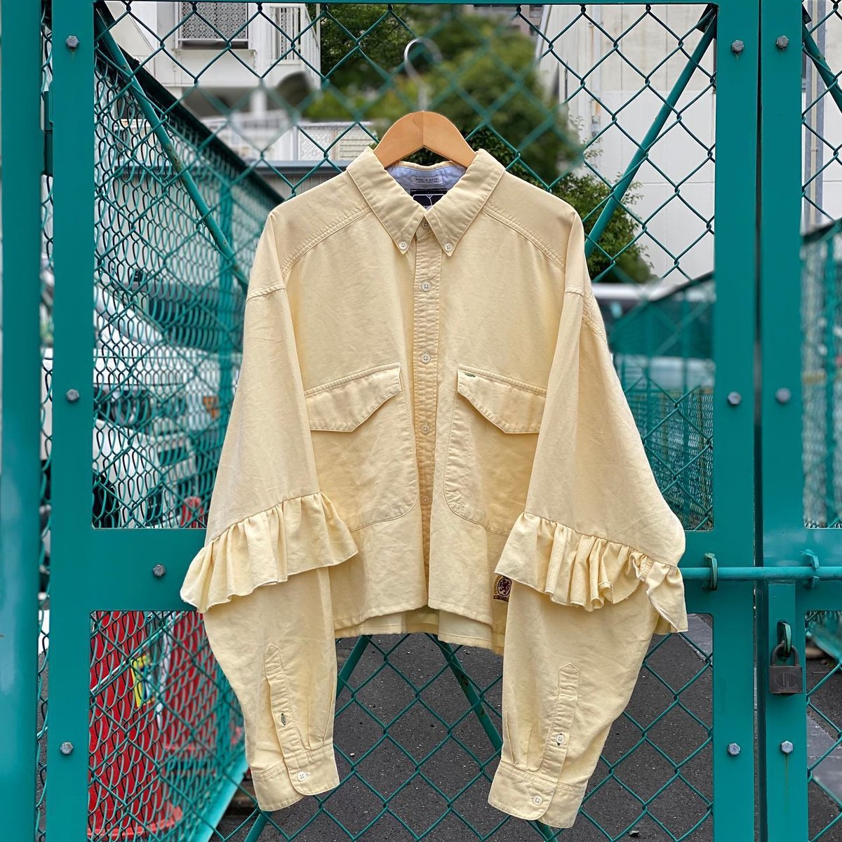 異素材変形リメイクフリルシャツ 個性的 めちゃくちゃ大きいサイズ 異素材変形リメイクフリルシャツ 個性的 めちゃくちゃ大きいサイズ