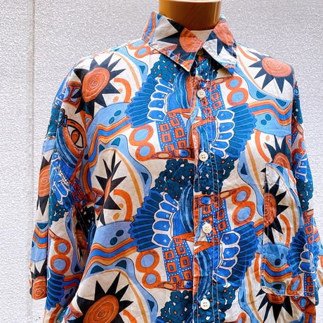 シルク半袖柄シャツ