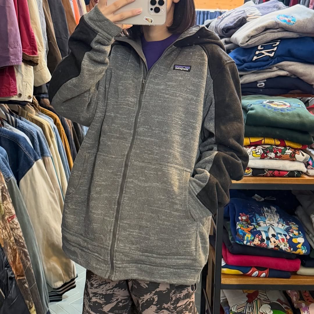 patagonia インサレーテッド ベターセーターフーディ　グレー　M Patagonia インサレーテッドベターセーターフーディ | CUSTOM FEVER