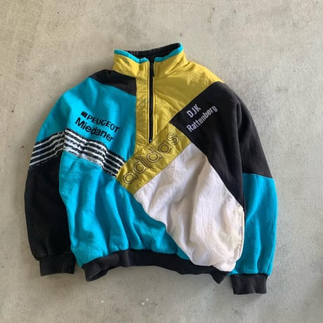 adidasハーフジップデザインプルオーバー