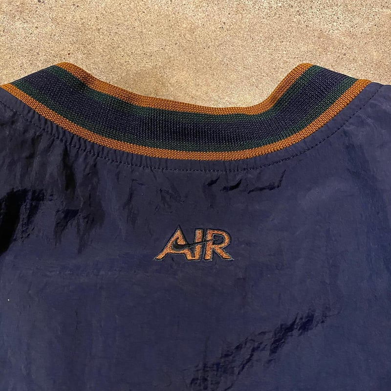 NIKE Vネックナイロンプルオーバー | CUSTOM FEVER