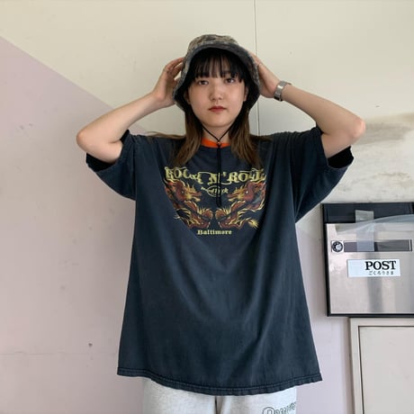 Hard Rock ドラゴンTシャツ
