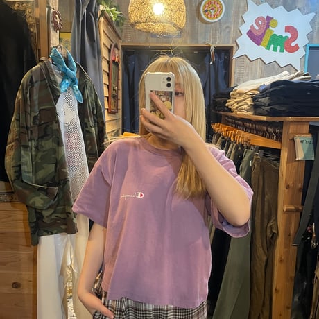 Champion ショート丈Tシャツ