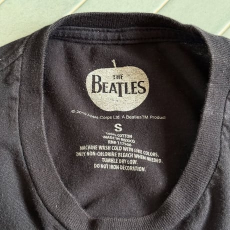 The Beatles プリントTシャツ