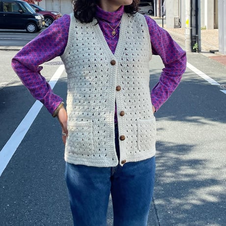 シンプルニット編みベスト