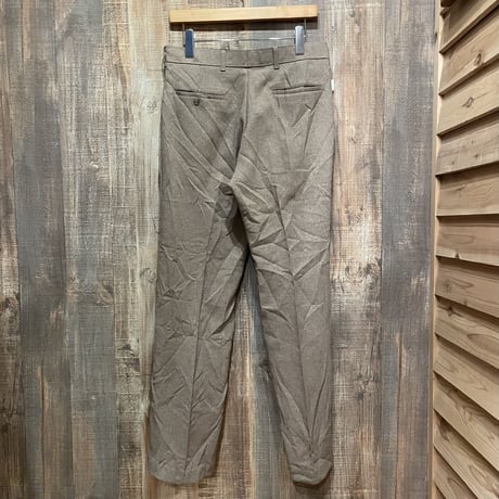 Levi'sアクションスラックス