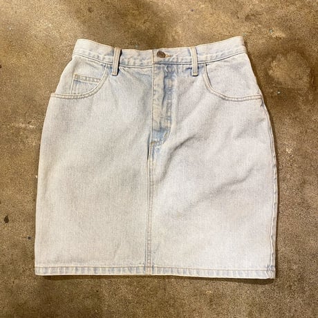 USA製GUESSデニムスカート