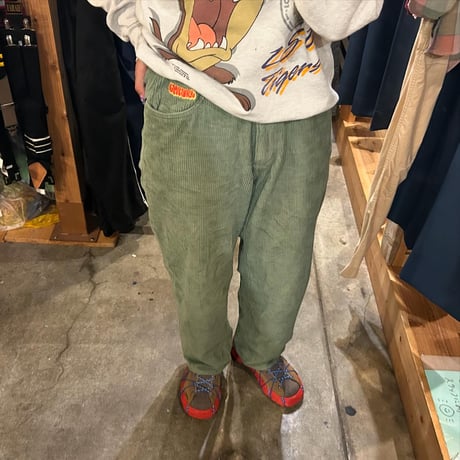 EMPYRE 太畝コーデュロイパンツ