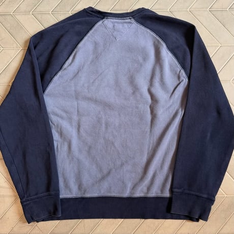 Tommy Hilfiger ラグランスウェット