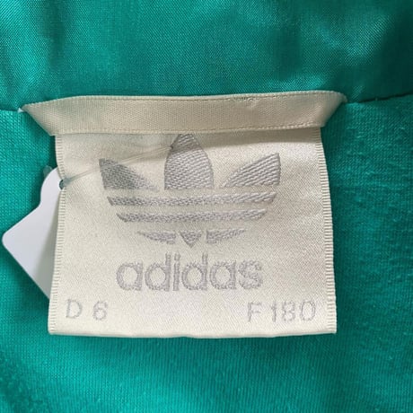 adidasオリジナルナイロンジャケット