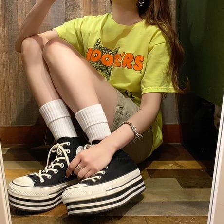 HOOTERS　Tシャツ