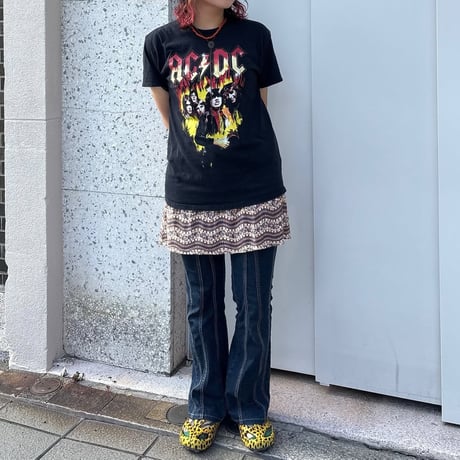 AC/DC プリントTシャツ