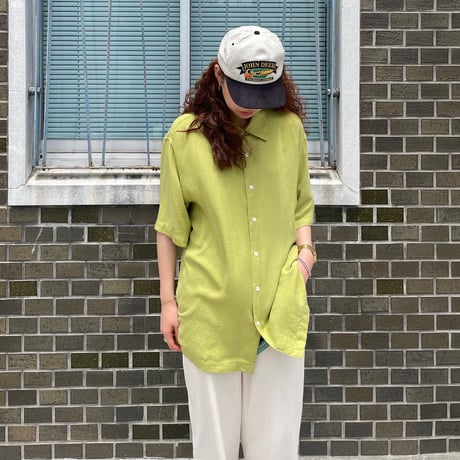 ウェーブ柄シルクシャツ