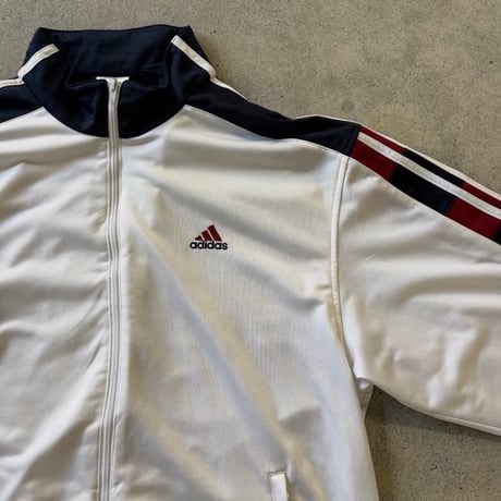 adidas トラックジャケット