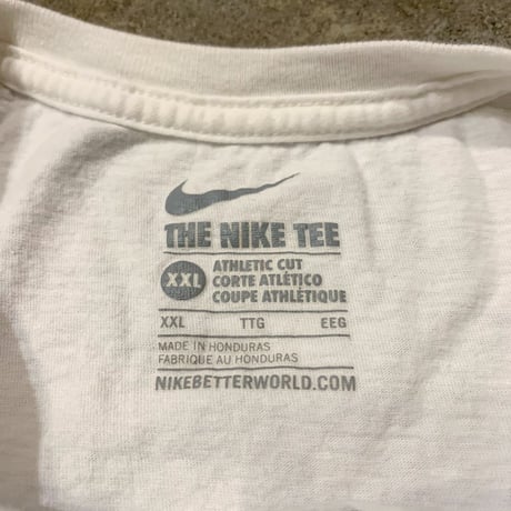 NIKEロゴプリントTシャツ