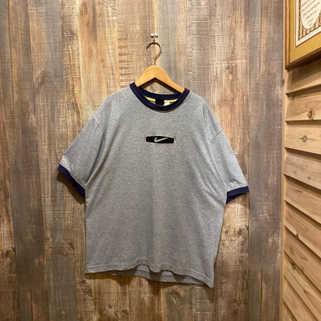 NIKEリンガーtシャツ