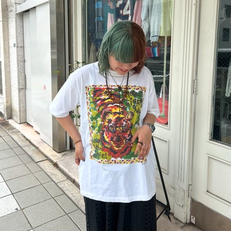 トラ  プリントTシャツ