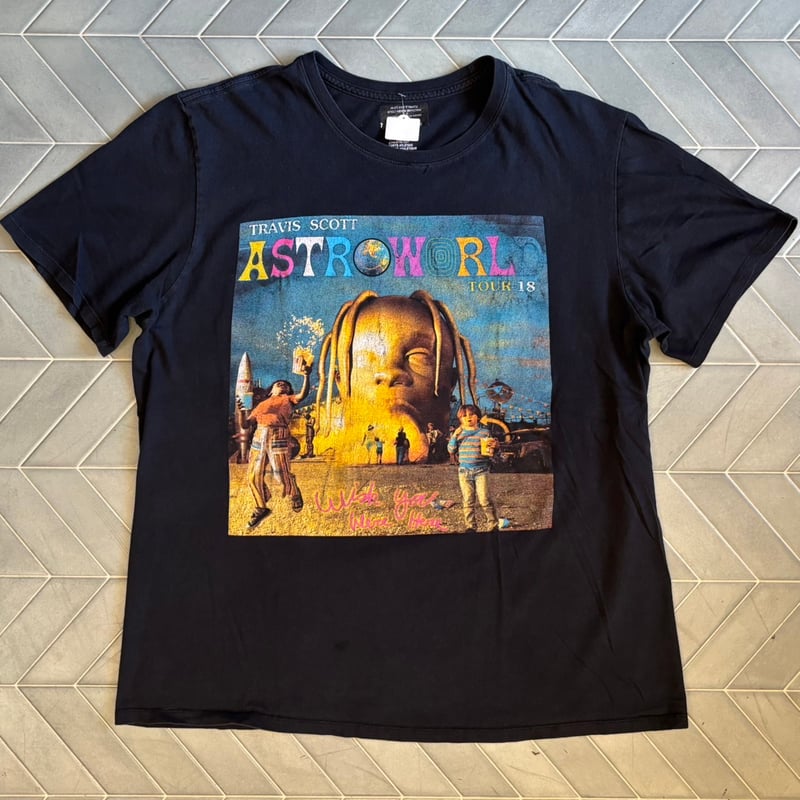 TRAVIS SCOTT 両面プリントツアーTシャツ | CUSTOM FEVER TRAVIS SCOTT 両面プリントツアーTシャツ | CUSTOM FEVER