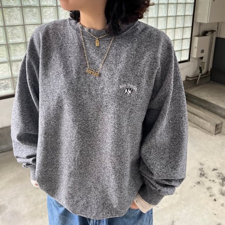 BIG DOGS ワンポイント刺繍スウェット