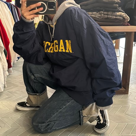 NIKE MICHIGAN プルオーバー