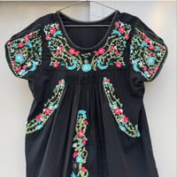 メキシコ刺繍ブラウス