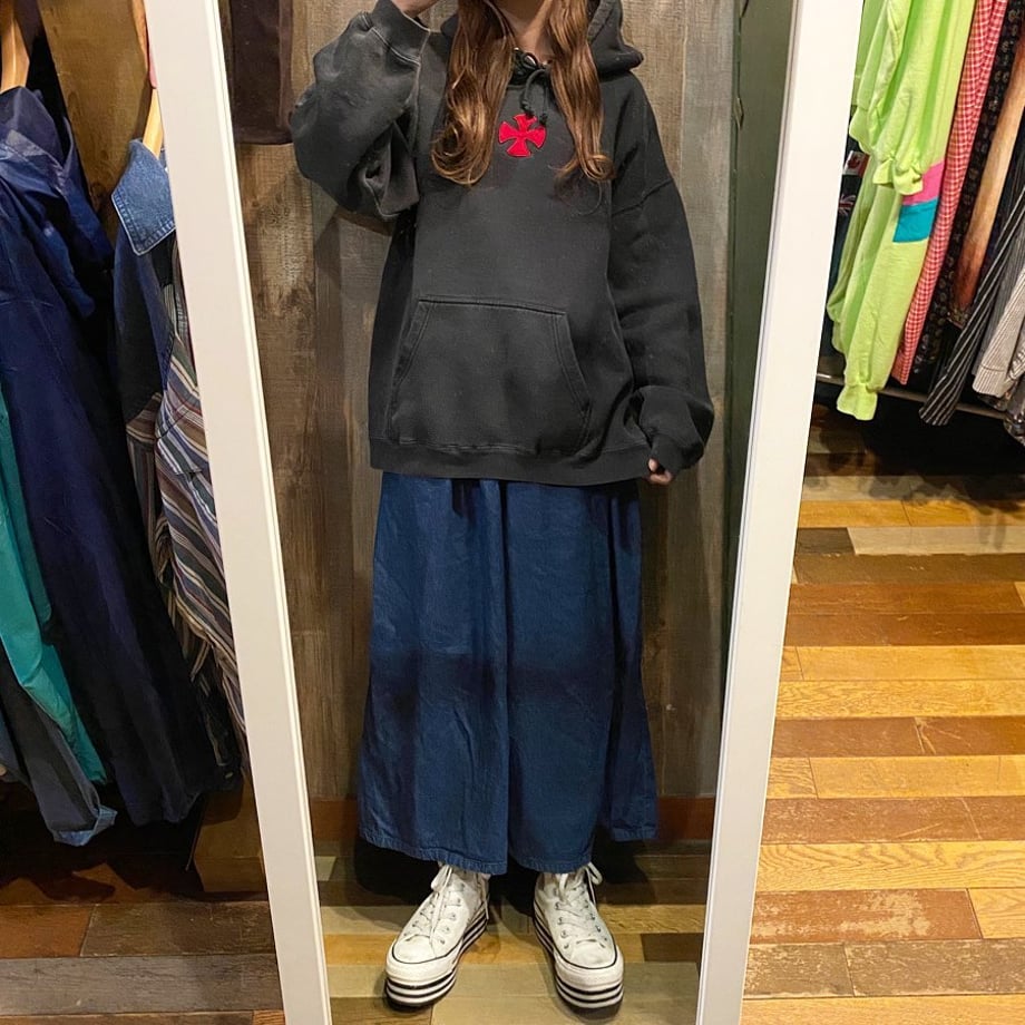 5eb11557bd21786311de09f7