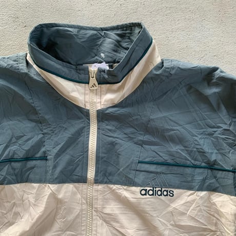 adidasポリエステルジャケット