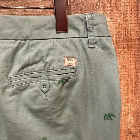 TOMMY HILFIGER 総柄チノパン