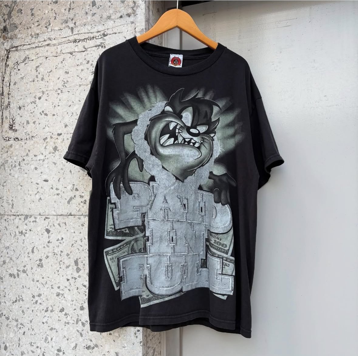 LOONEY TUNES タズマニアン・デビルTシャツ | CUSTOM FEVER