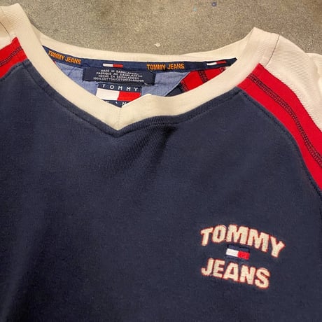 TOMMY HILFIGER VネックビッグロンＴ