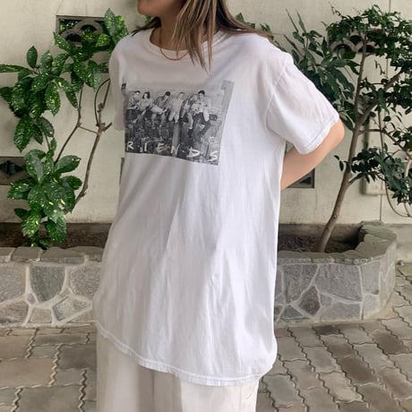 FRIENDSプリントTシャツ
