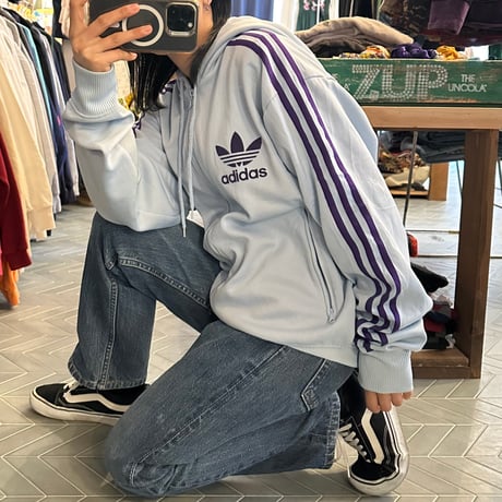 adidas フード付きトラックジャケット