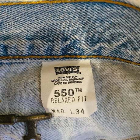 00s Levi’s 550 W40 L34