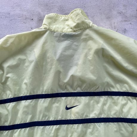 NIKEナイロンライトジャケット