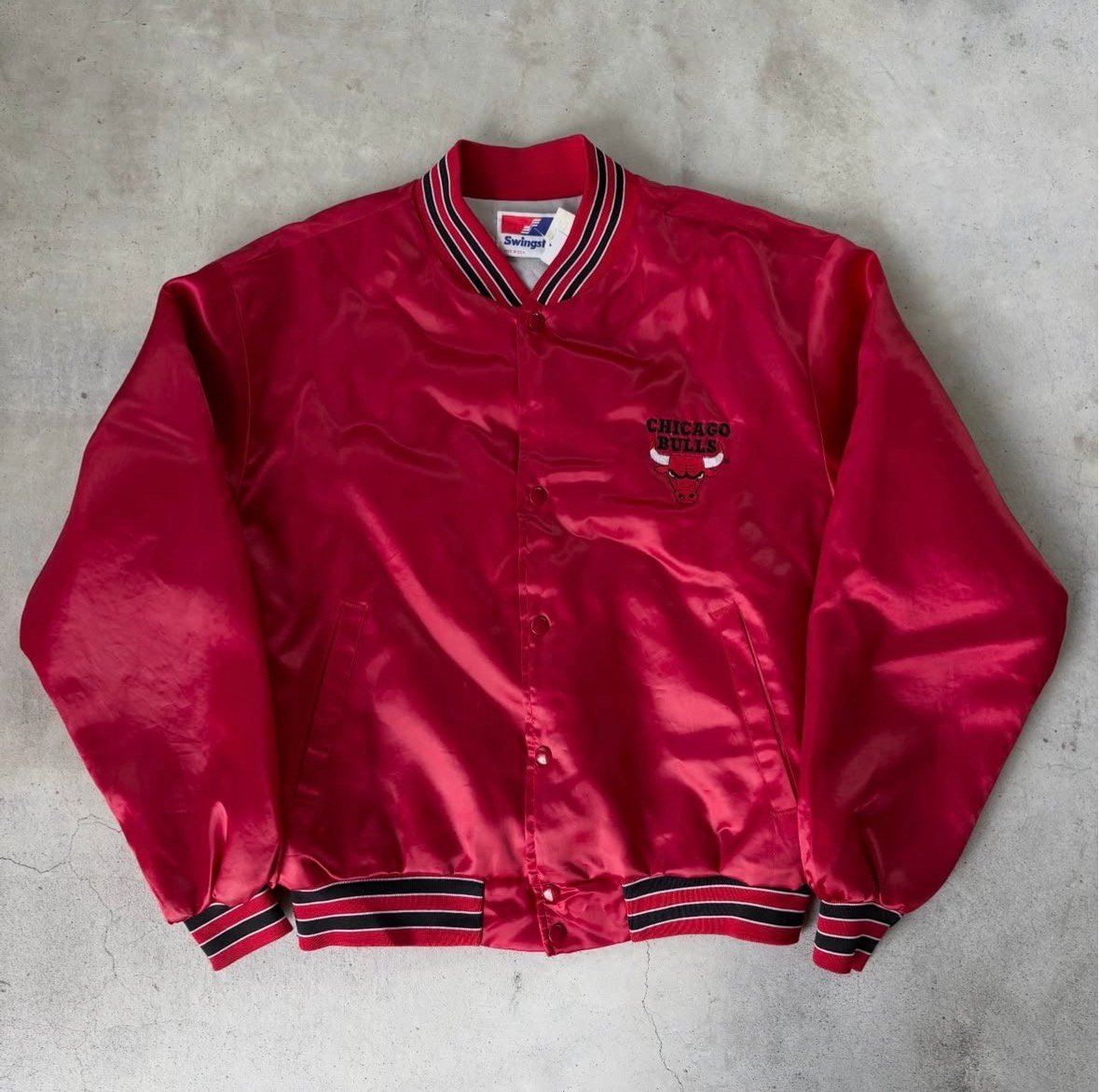CHICAGO BULLS サテンスタジャン レッド USA製 Chicago Bulls サテンスタジャン | CUSTOM FEVER