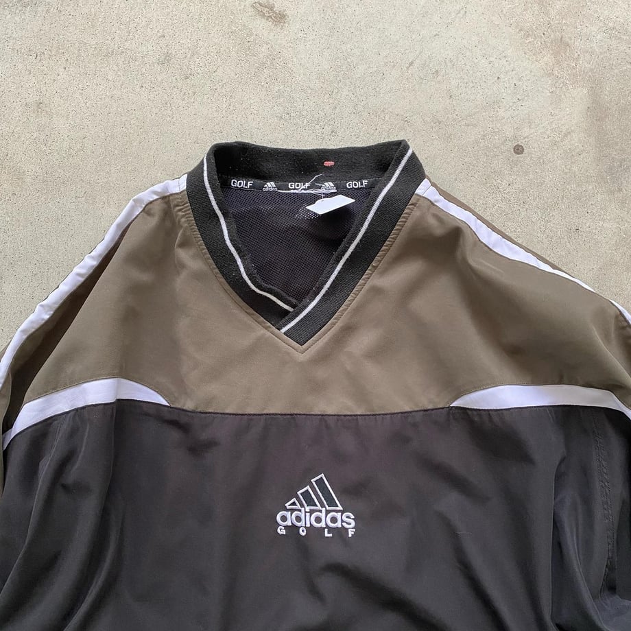 6058129bfda360376e323897