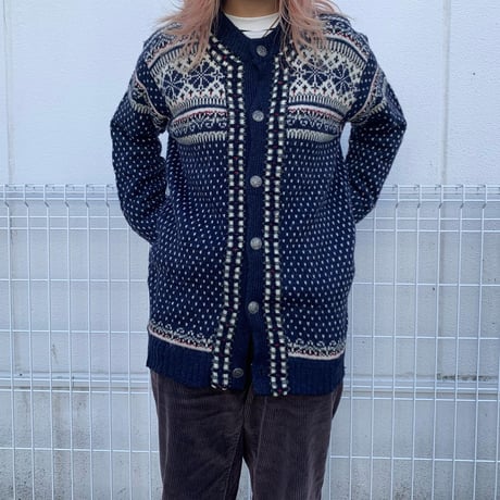 ノルディック柄カーディガン