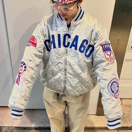 MLB CHICAGO CUBS 刺繍ロゴリバーシブルスタジャン
