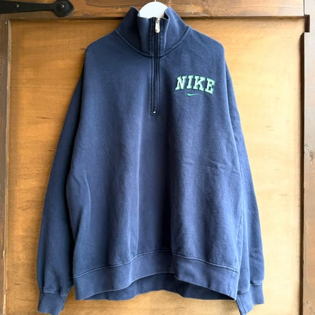 NIKE ハーフジップスウェット