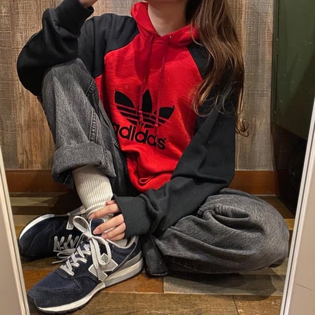 80年代USA製adidasラグランスリーブパーカ