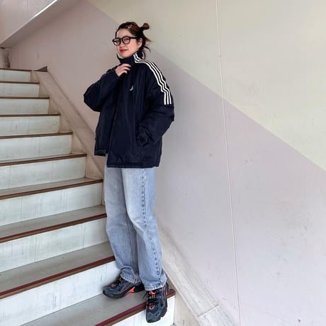 adidasナイロンジャケット