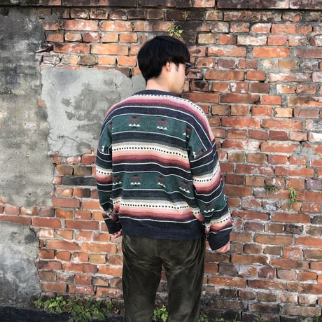 NATIVE柄ニットセーター