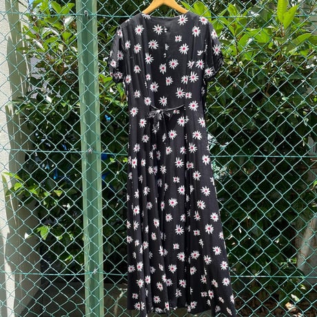 花柄Vネックワンピース