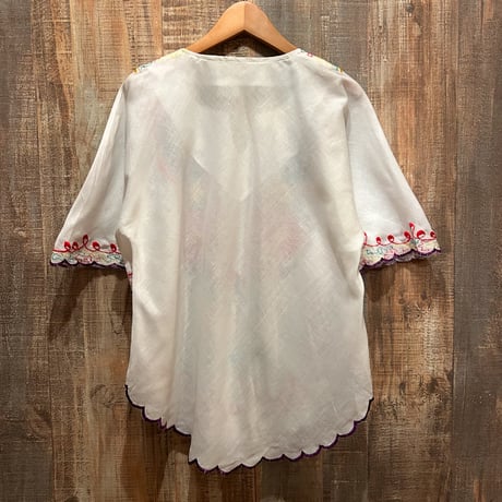 メキシコ刺繍フリルブラウス