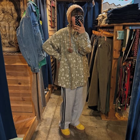 Columbia イヌ柄シャツ