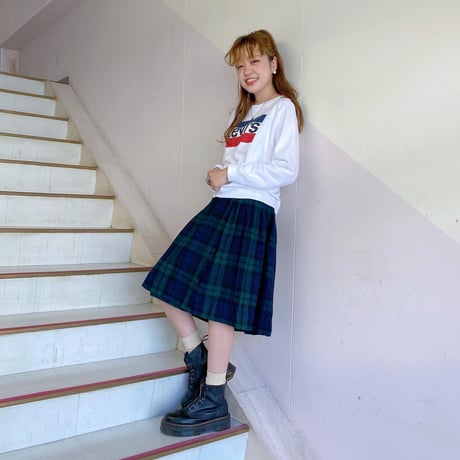 Levi'sでかロゴスウェット